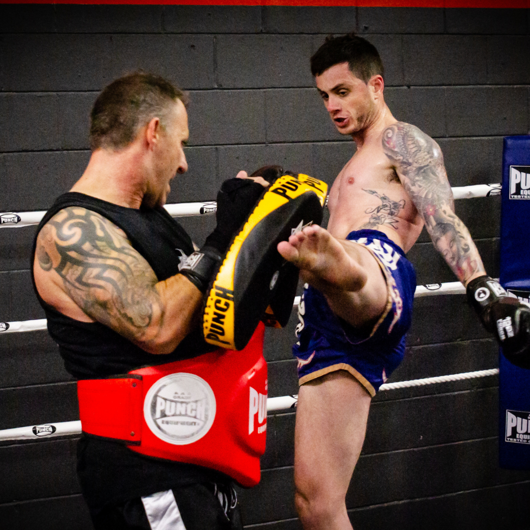 Top 6 tips: How To Hold Muay Thai Pads Like A Pro