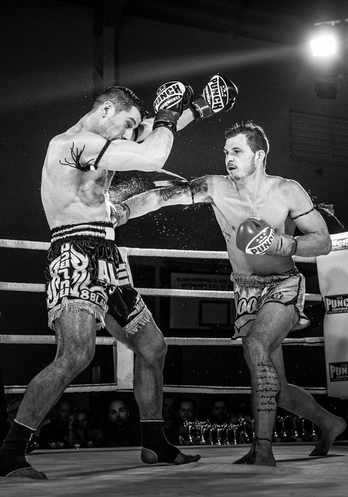 What are the different types of boxing gloves?