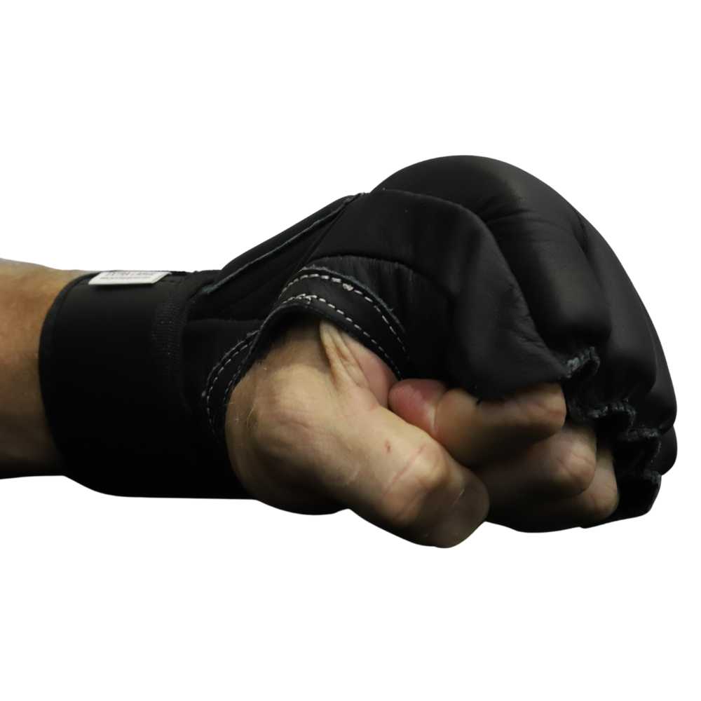 MMA GLOVES - Cage Cutters™ - 4oz (8616292581672)